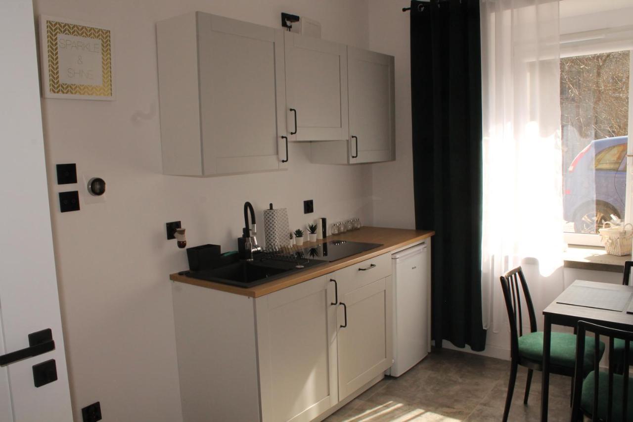 Apartament Z Historia イェレニャ・グーラ エクステリア 写真